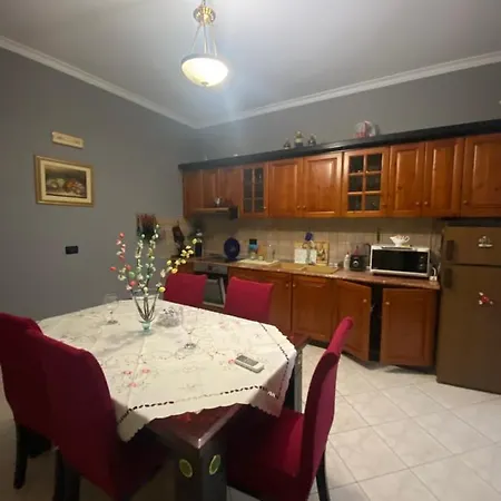 Vila Nebiu 빌라 Vlorë