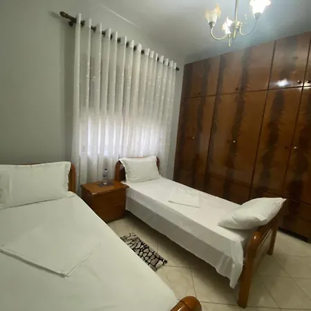 Vila Nebiu * Vlorë